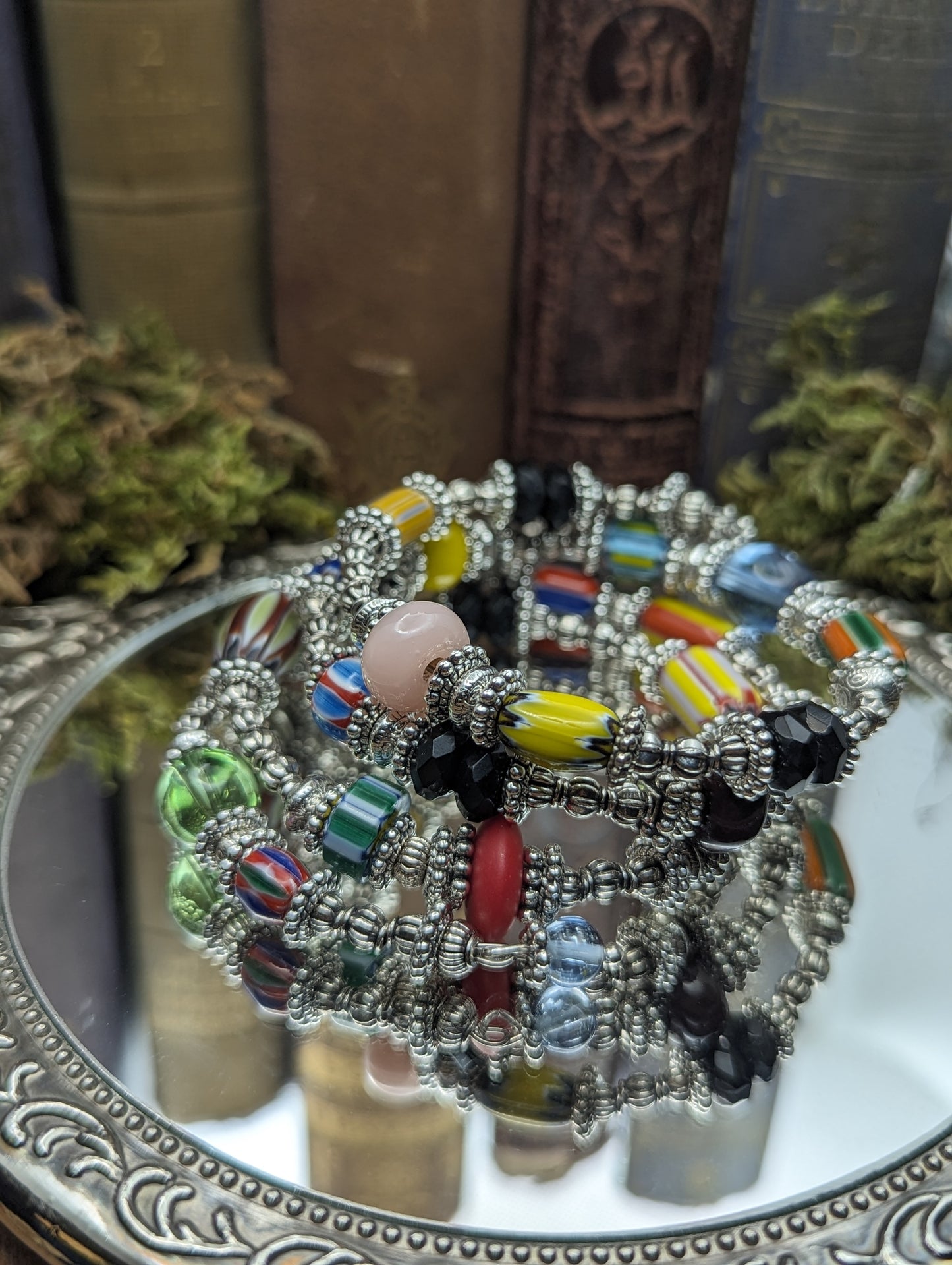 Mardi gras | Lampwork glass+ blown glass  Memory wire Bracelet