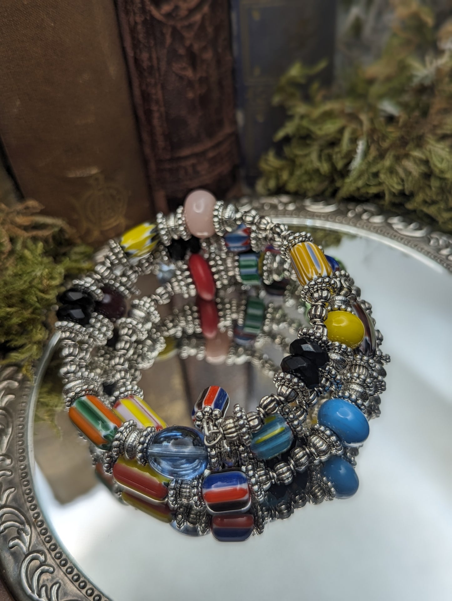 Mardi gras | Lampwork glass+ blown glass  Memory wire Bracelet