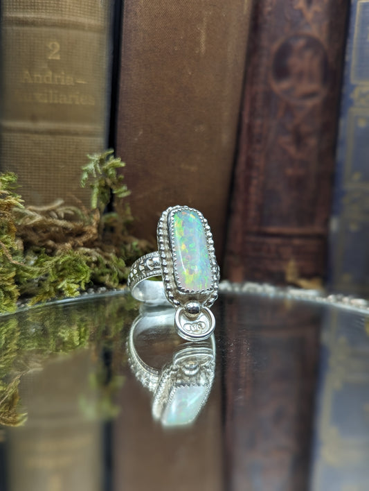 Stellar Opal- Size: 8,✦ Ring