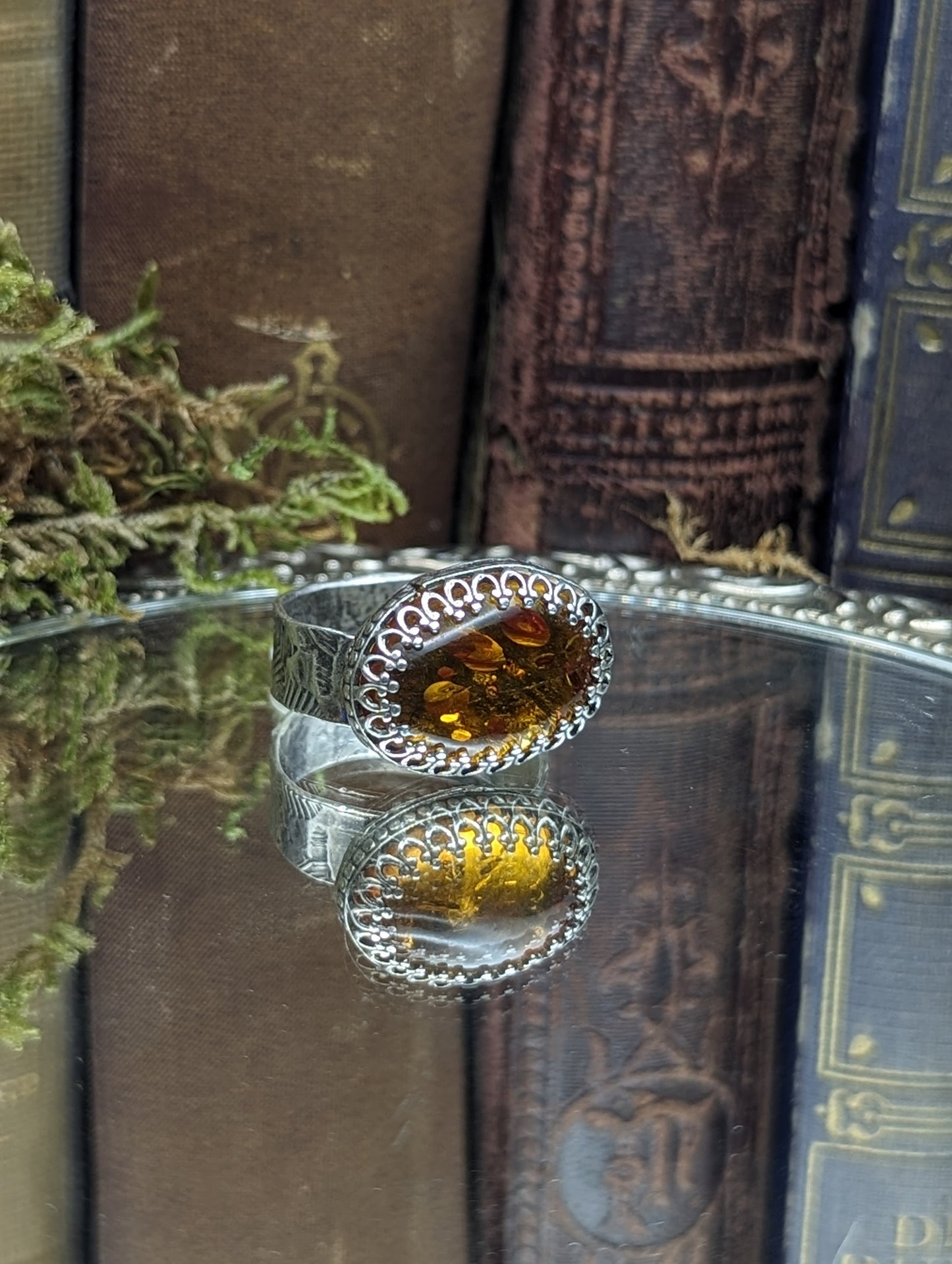 Amber : Size: 8.25 ✦ Ring