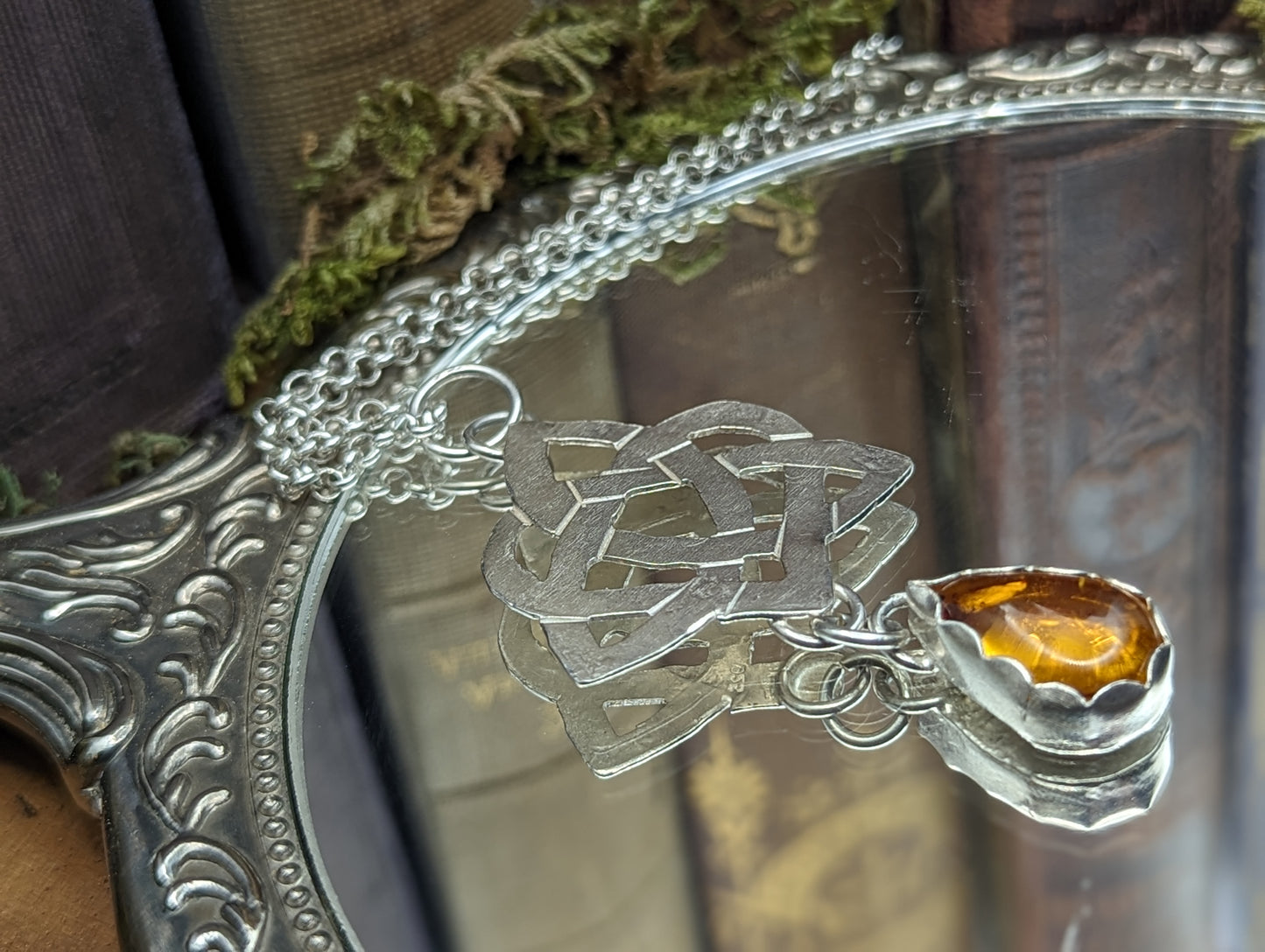 Celtic heart triquetra + Amber | Necklace