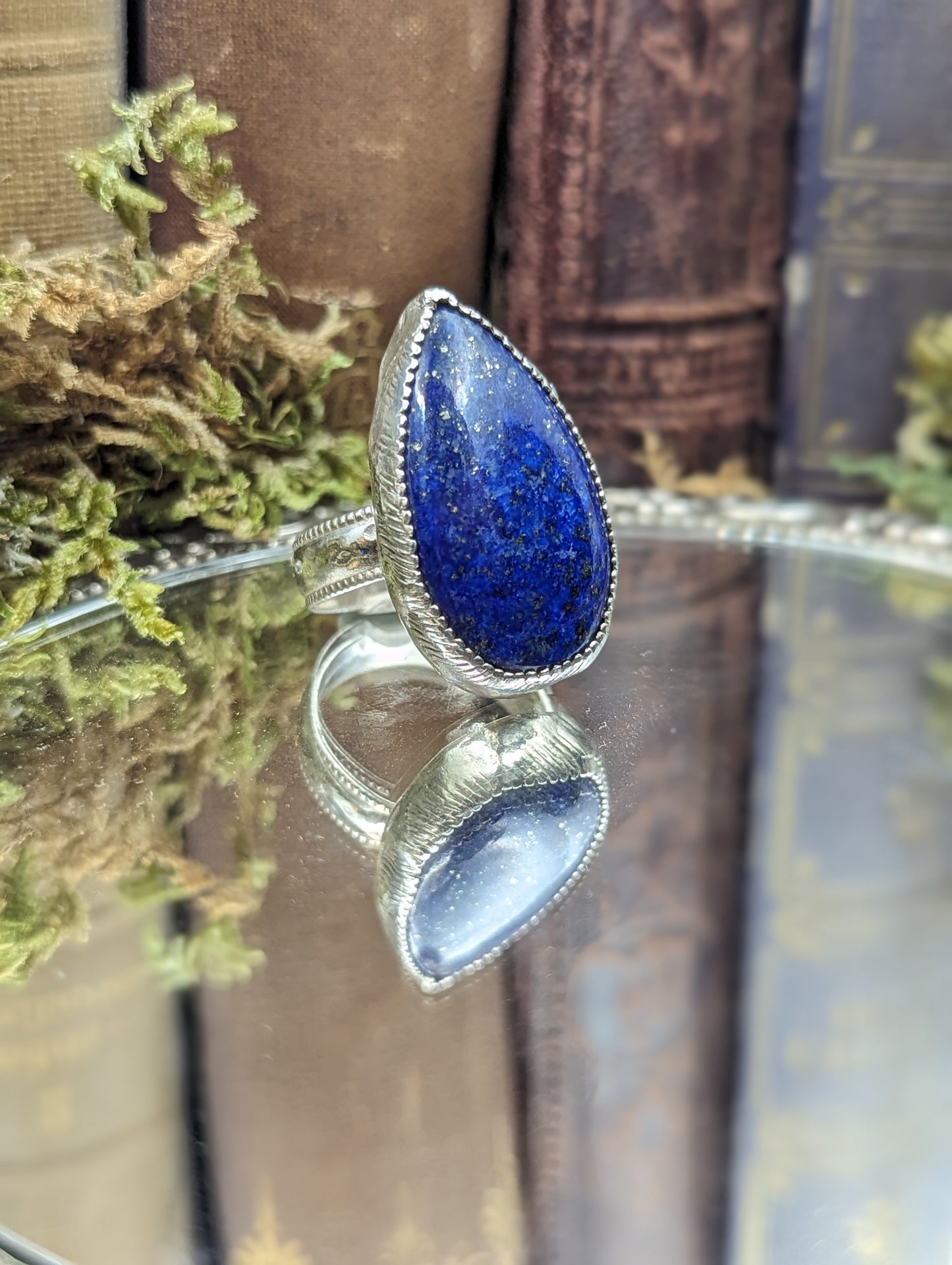 Lapis lazuli Tear Drop- Size: 7.5 ✦ Ring