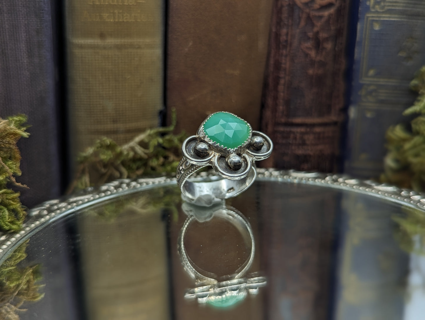 Chrysoprase - Size: 8.25✦ Ring