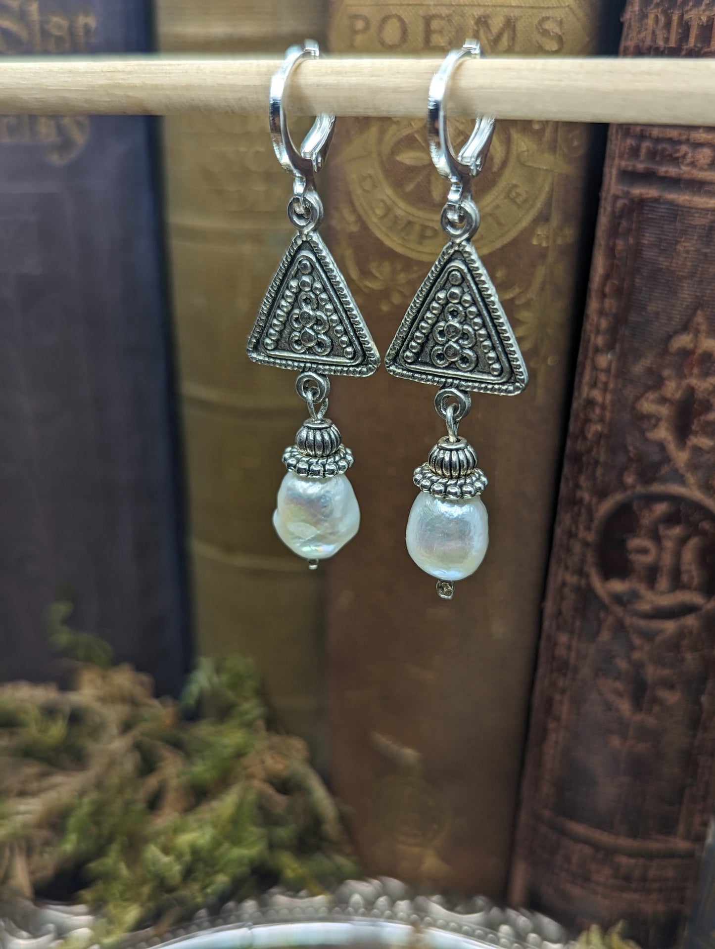 Freshwater Pearl + Triangle Filagree  | Earrings